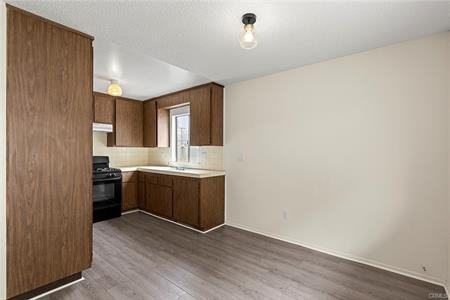 614 S Lake St ##C - Photo 4 of 15