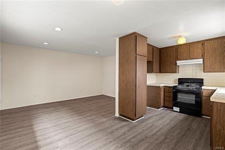 614 S Lake St ##C - Photo 5 of 15
