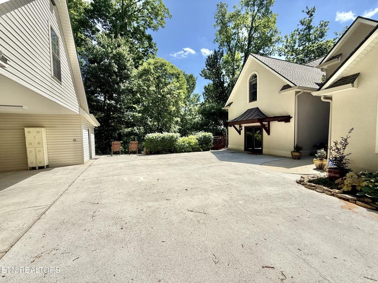 309 E Bullrun Valley Dr - Photo 3 of 50