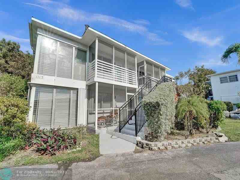 1115 Se 14th Pl - Photo 4 of 28