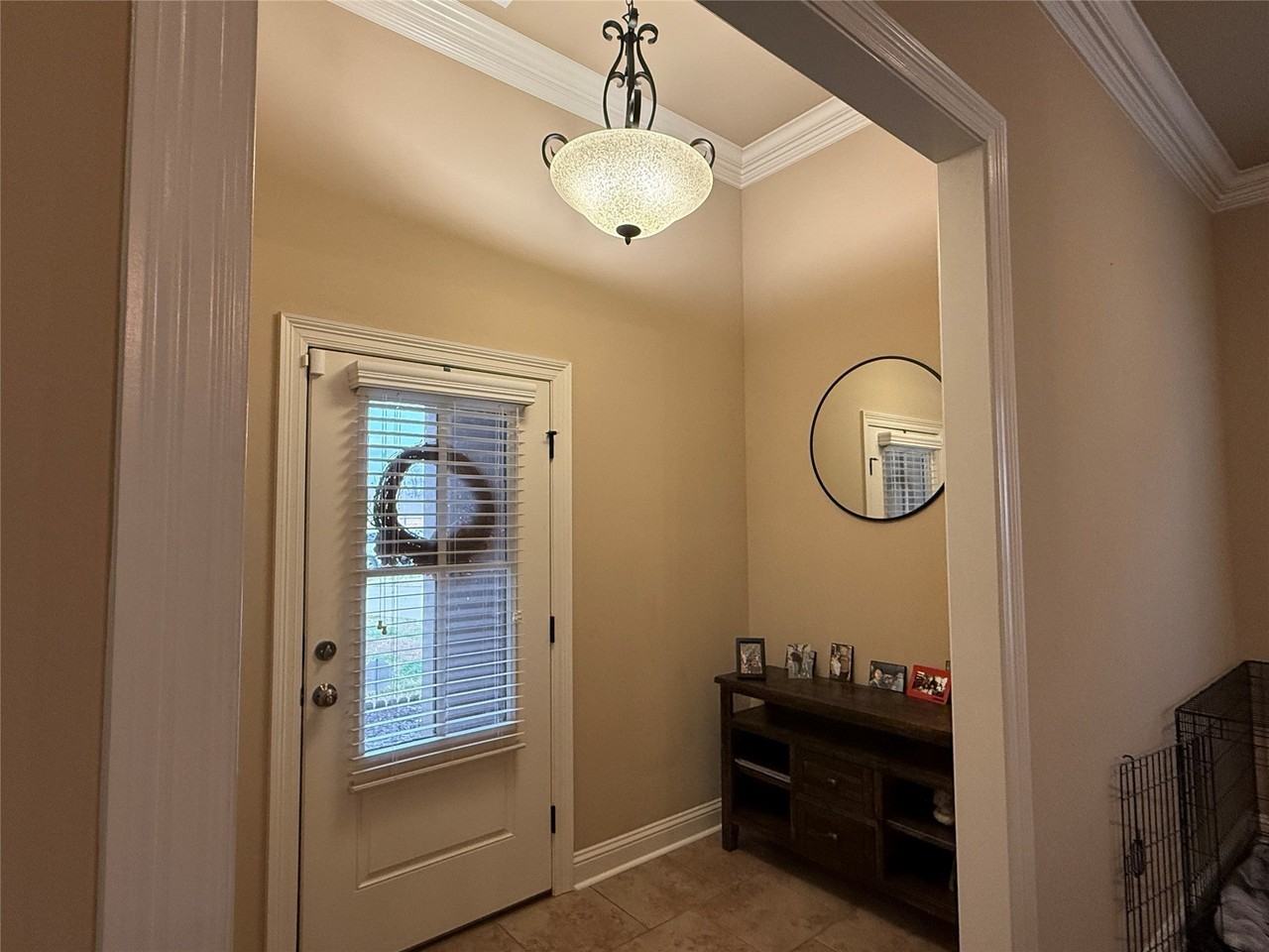 525 Riverrun Cir - Photo 3 of 34