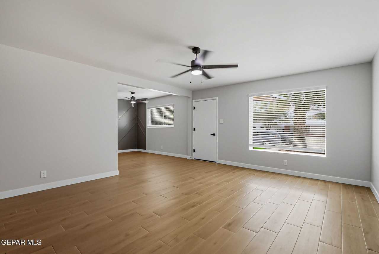 3408 Hixson St - Photo 3 of 22