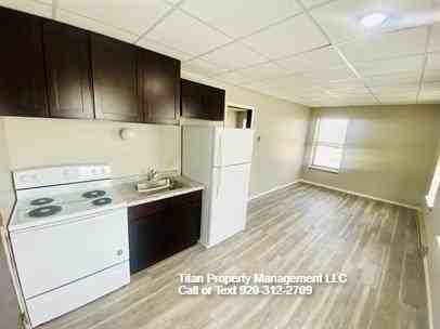 1002 Oregon Street - Photo 3 of 5