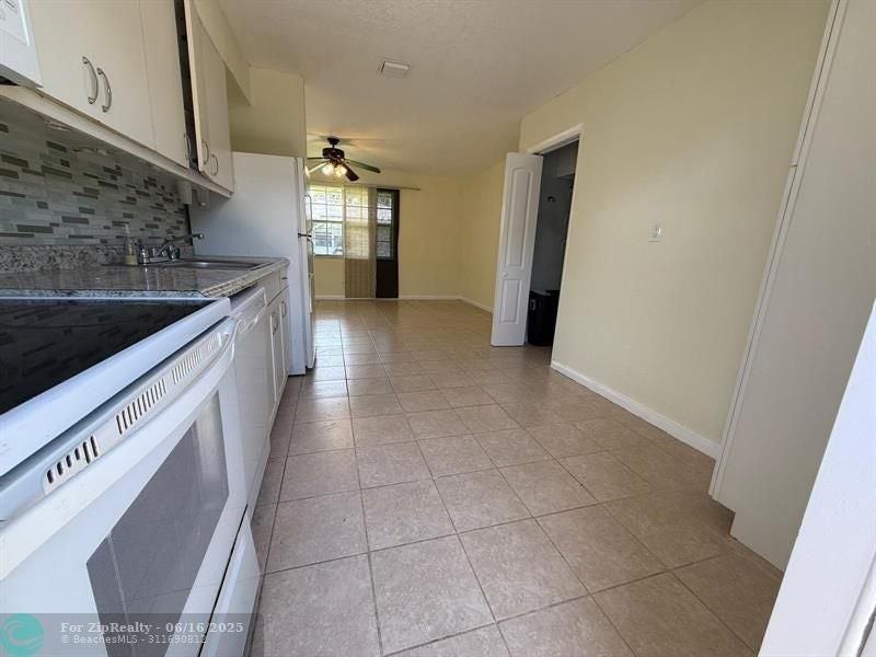 634 Sw 4th Ave - Photo 6 of 12
