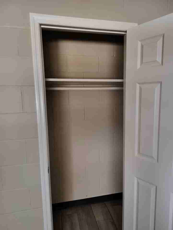 2000 West Jackson Street - Photo 6 of 16