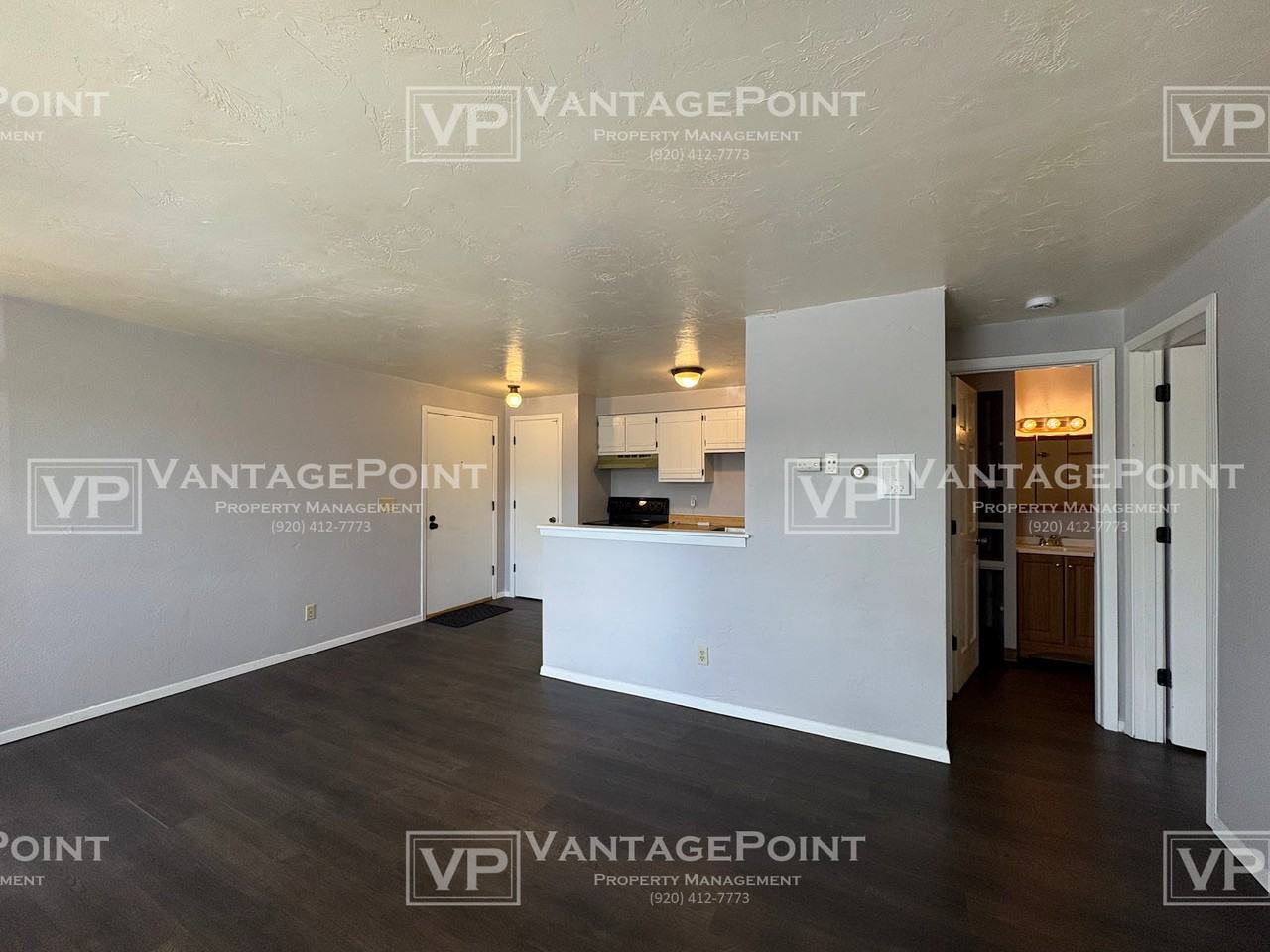 510 Spinnaker Lane - Photo 4 of 10