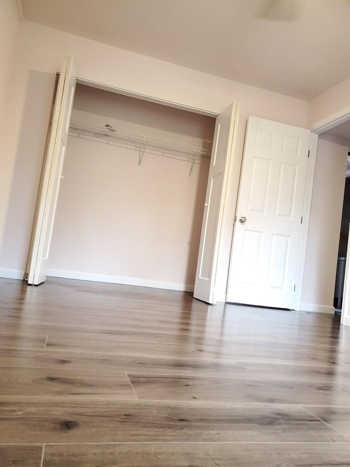 1086 Clinton Road - Photo 4 of 37