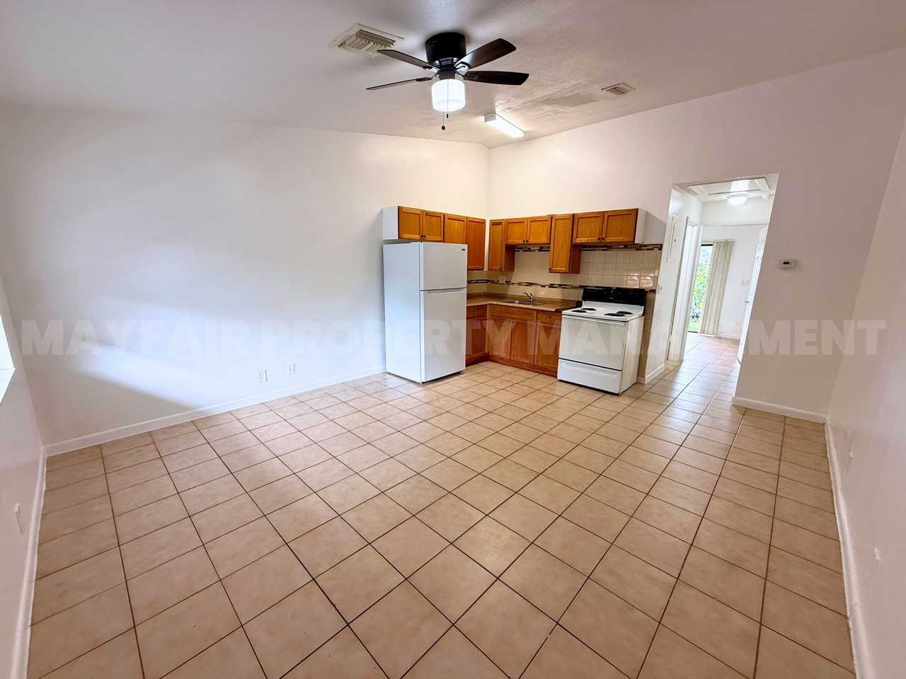2316 Monroe Street - Photo 4 of 18