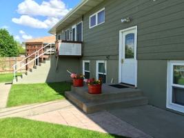 featured image of 2102 1/2 E 6th Ave