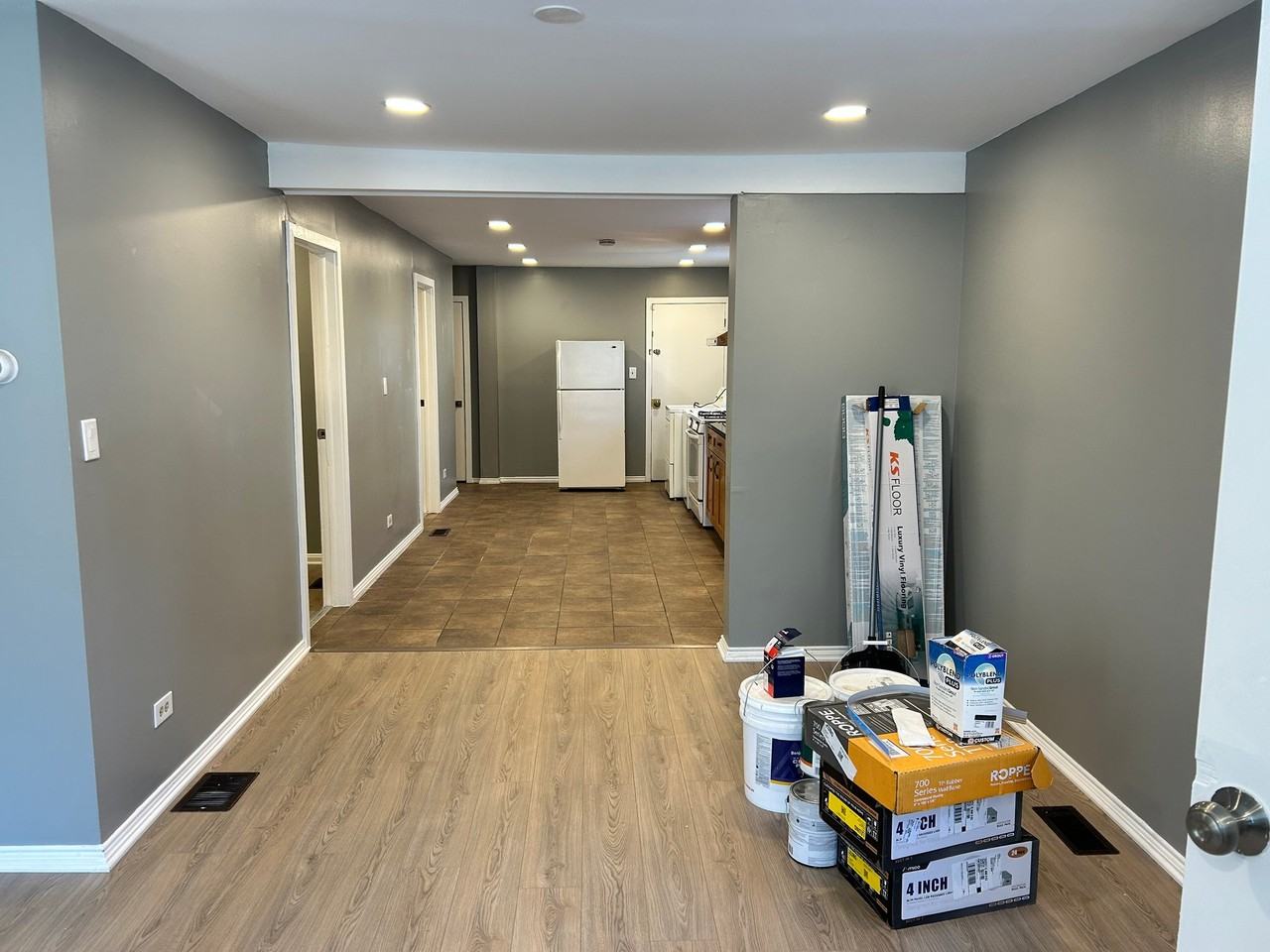 2900 S Quinn St #1F - Photo 2 of 10