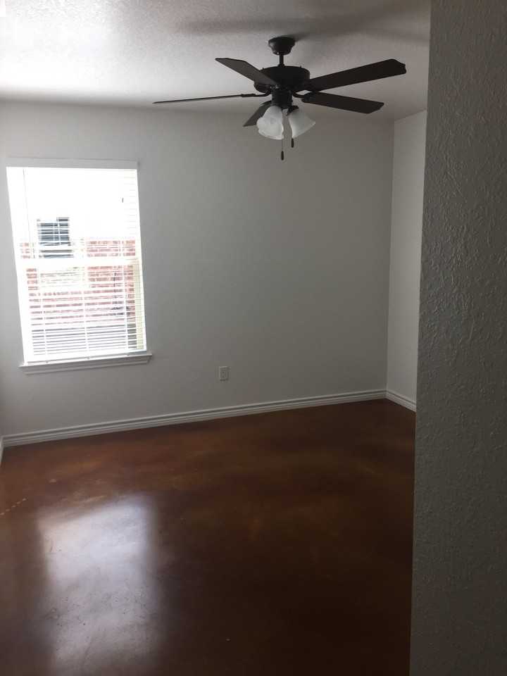 1007 S Monroe St #A - Photo 7 of 15