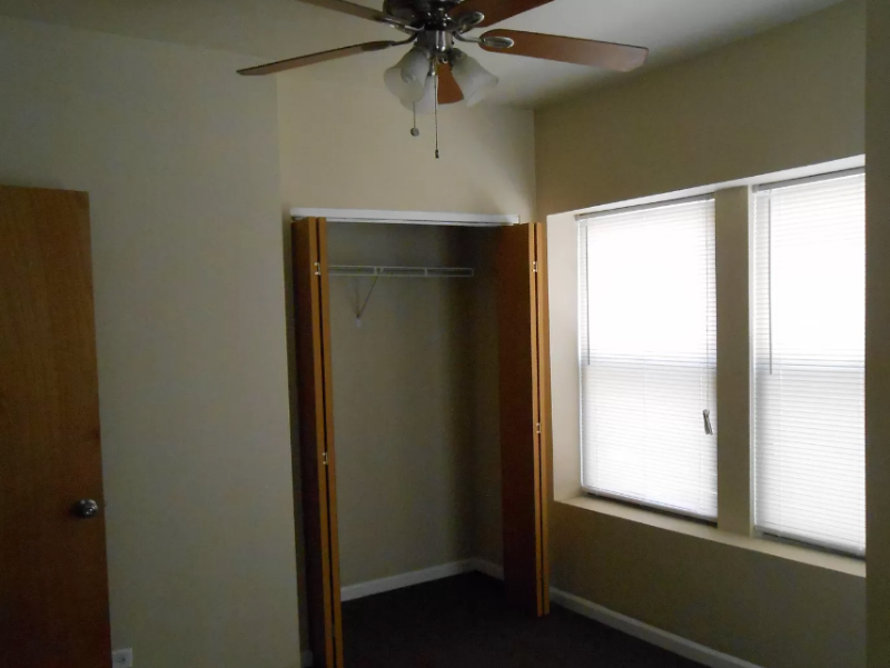 7851 S Bennett Ave - Photo 3 of 19