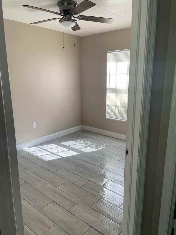 5228 Bogdonoff Dr - Photo 2 of 10