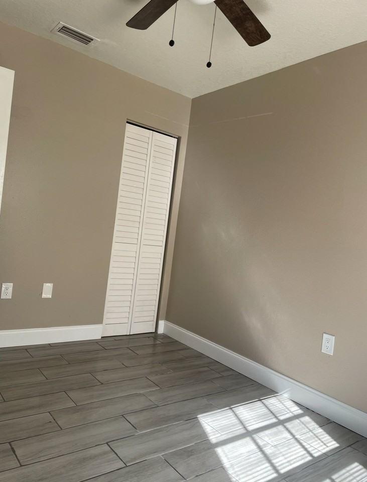 5228 Bogdonoff Dr - Photo 3 of 10