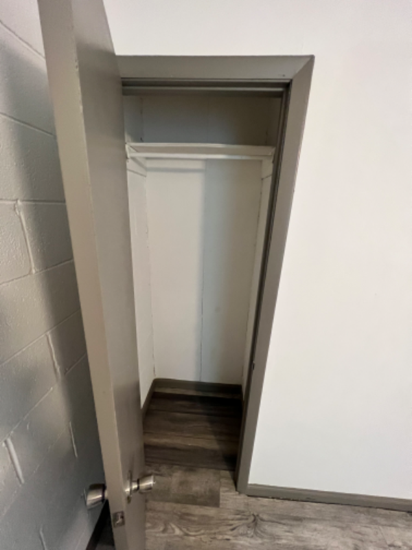 3504 Cole Ave #B - Photo 4 of 11