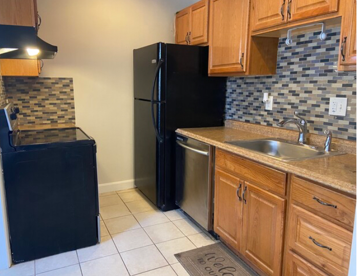 204 H St #2 - Photo 2 of 16