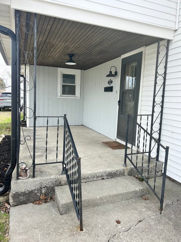 115 3rd St - Photo 2 of 24