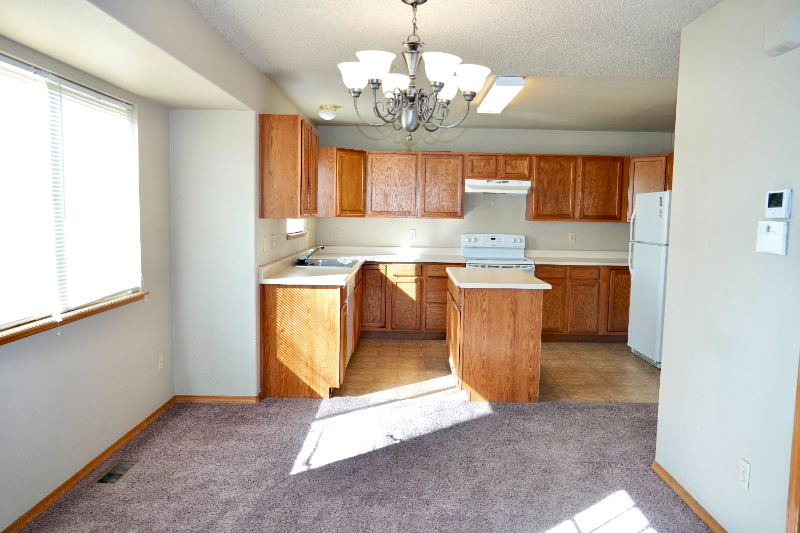 1978 Lattern Ct - Photo 4 of 18