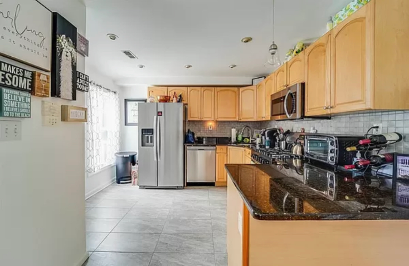 11 Duer Pl #1 - Photo 2 of 14