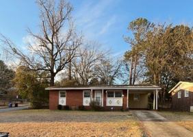 featured image of 4970 Gardiner Dr