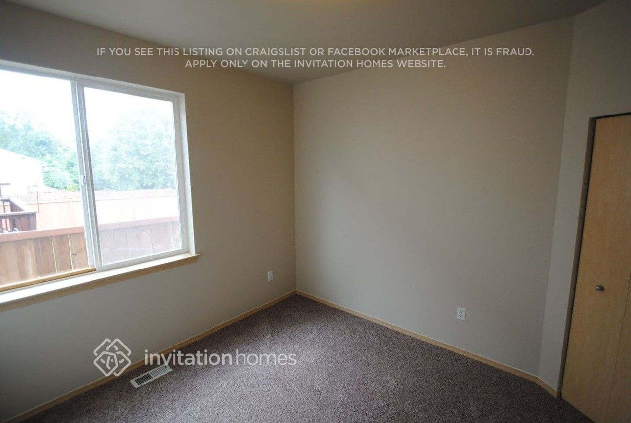 6723 148th Street Ct E - Photo 7 of 14