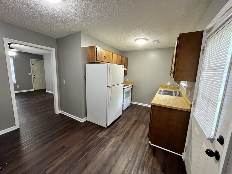 235 Buford Ridley Rd Se #O - Photo 2 of 11