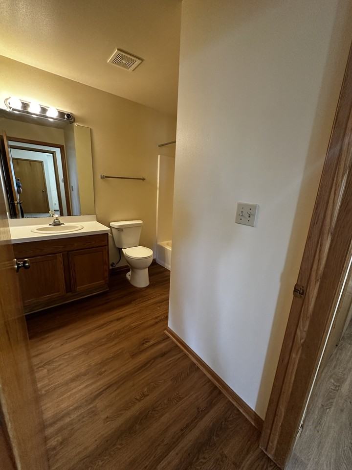 120 Christopher Drive - Photo 6 of 17