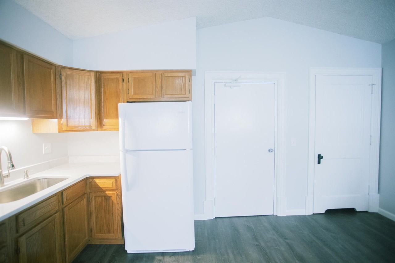 159 Bellman - Photo 2 of 21