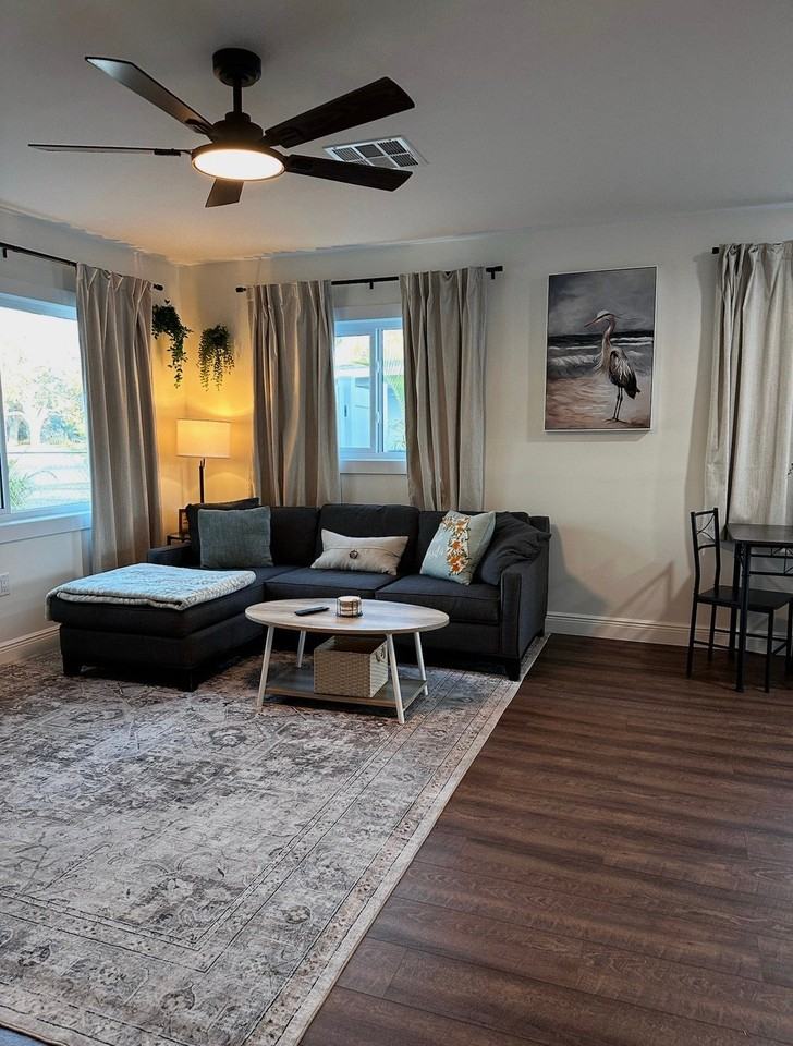 185 185/187 38Th Ave Se #187 - Photo 4 of 28