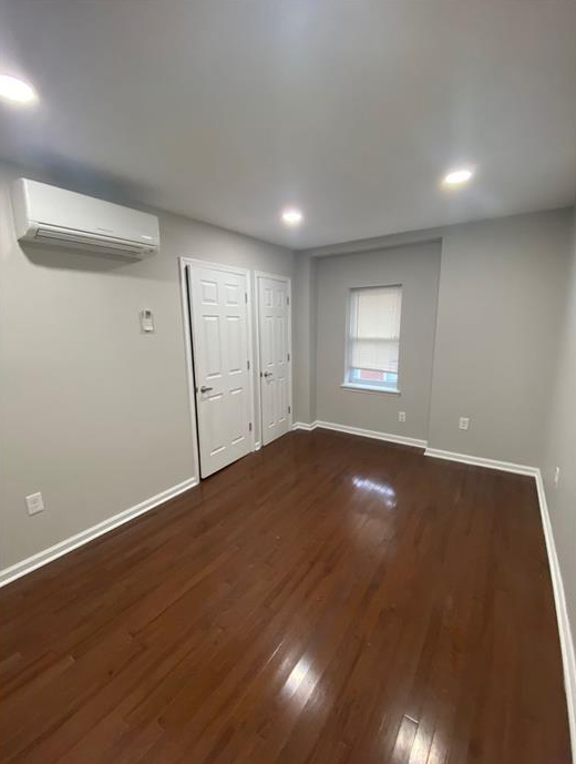 1435 Cambridge Street - Photo 4 of 8