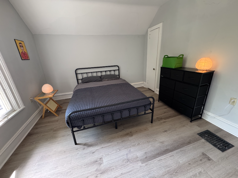 405 Carrier St Ne - Photo 5 of 13
