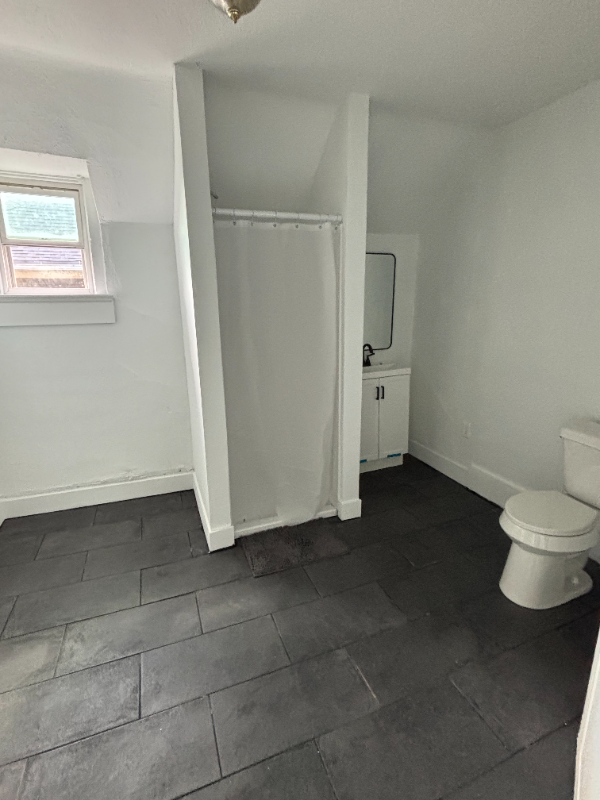 405 Carrier St Ne - Photo 6 of 13