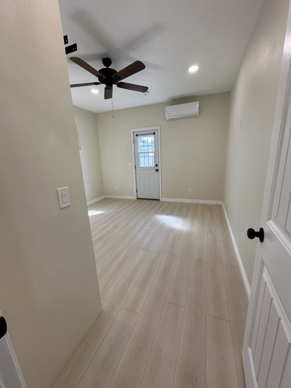 543 W G St - Photo 7 of 13