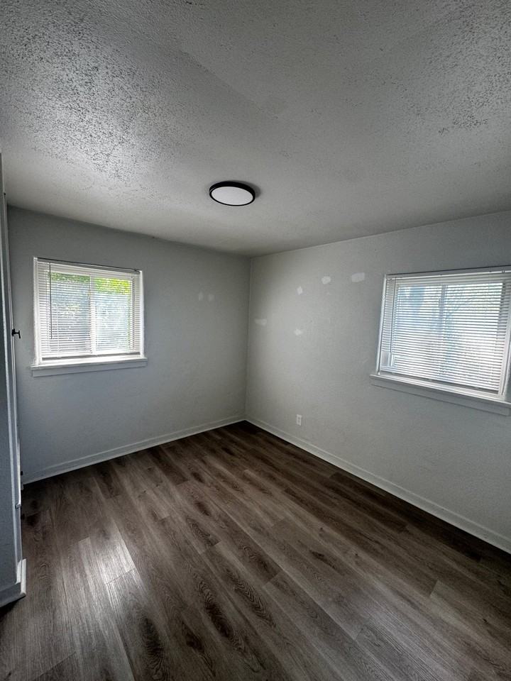 4022 Walker Ave #4 - Photo 5 of 6