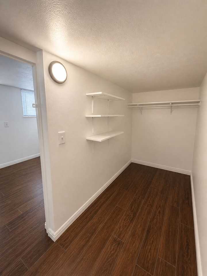 1711 S St - Photo 2 of 11