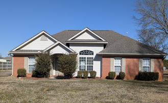 223 S Springfield Dr - Photo 1 of 1