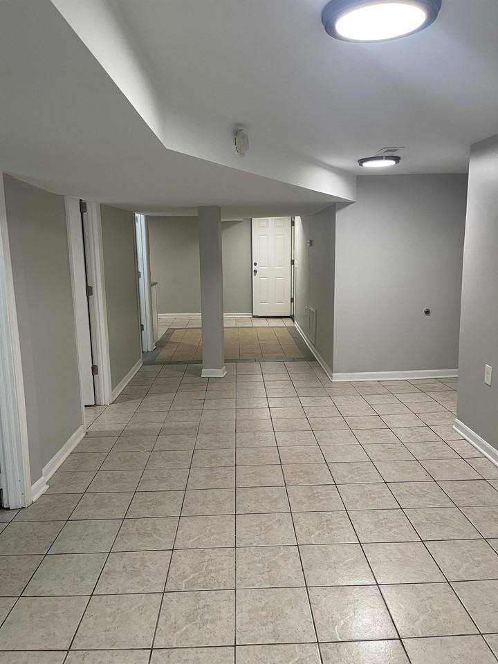 4233 W potomac ave - Photo 5 of 18