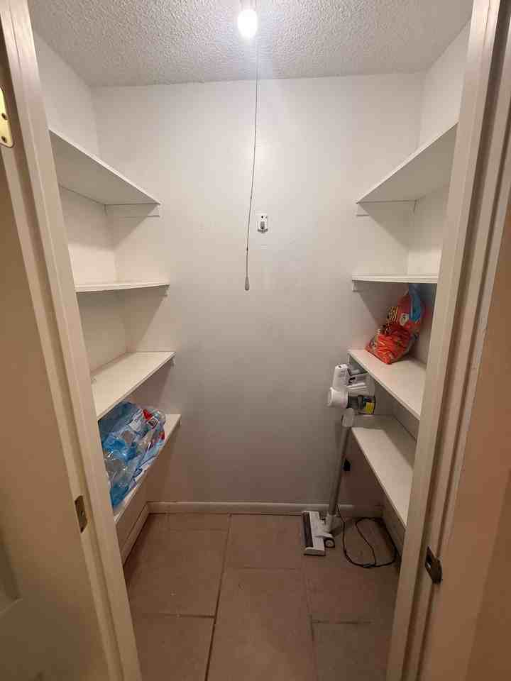 3201 Iola Ave - Photo 4 of 18
