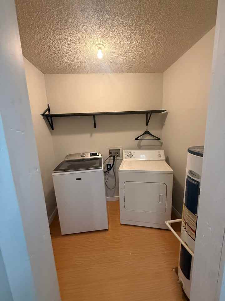 3201 Iola Ave - Photo 6 of 18