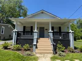 featured image of 1107 Miller St