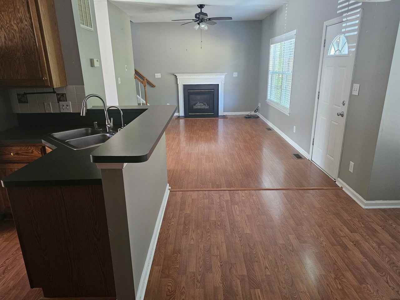 9823 Minuteman Ct - Photo 6 of 20