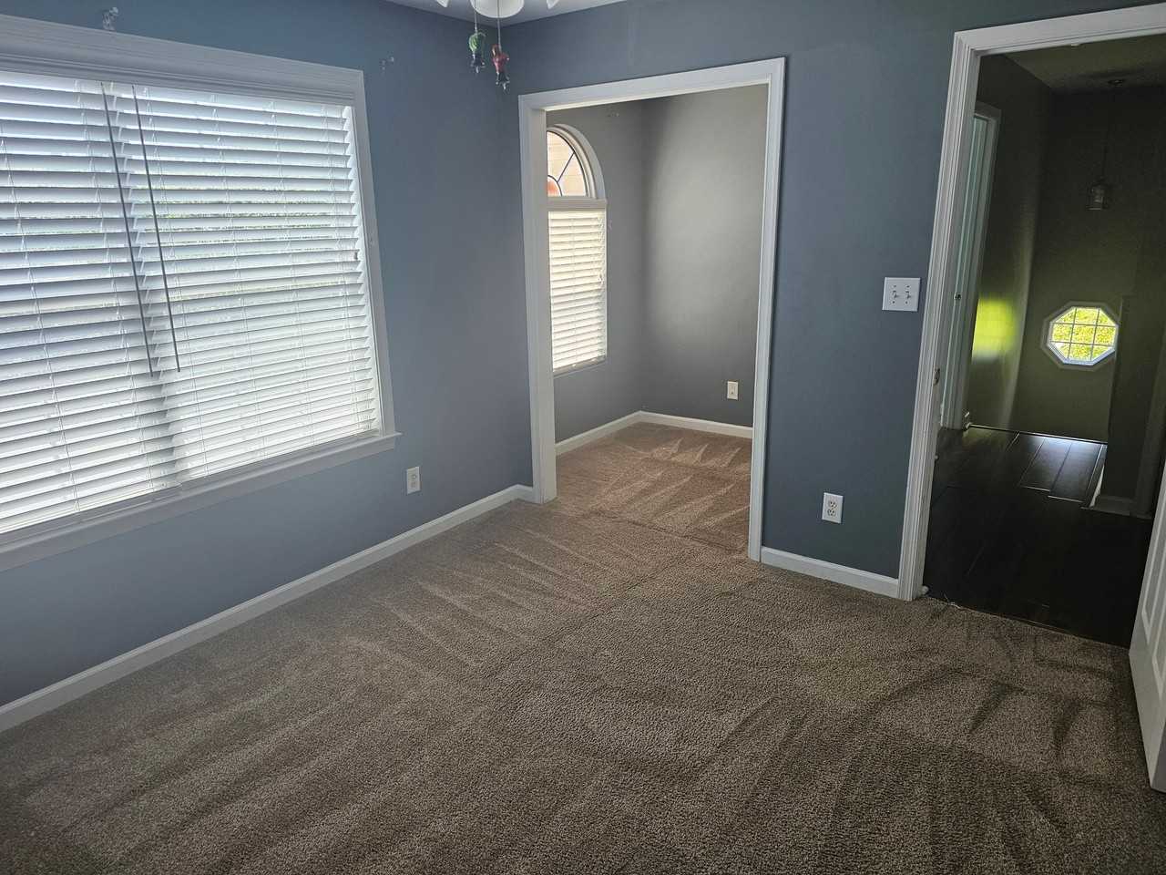 9823 Minuteman Ct - Photo 7 of 20