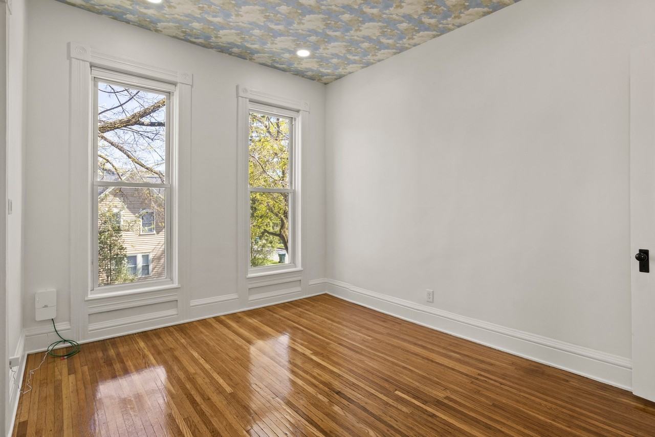 853 Meigs St #B - Photo 7 of 15