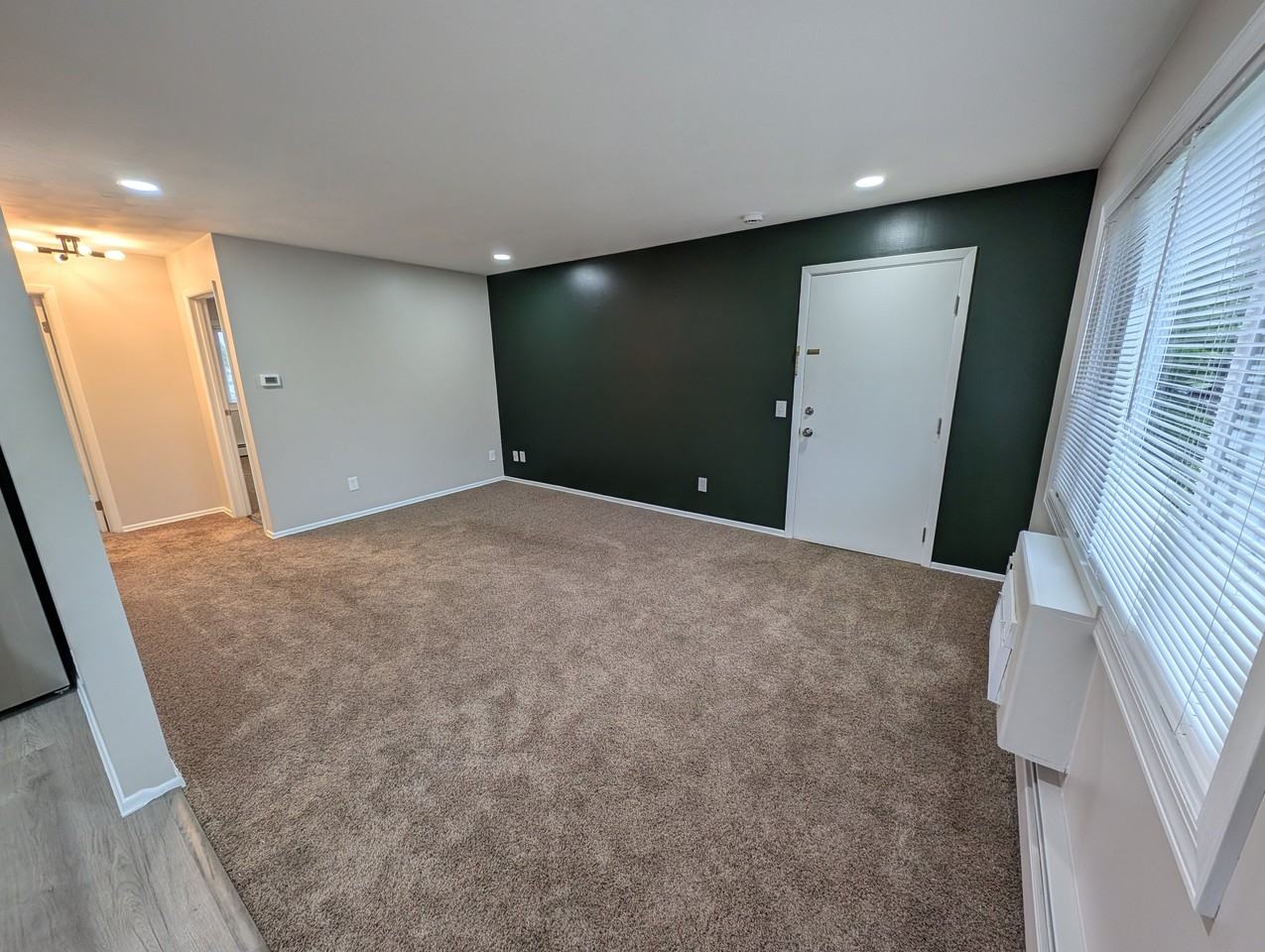 35 Terrel Dr #4 - Photo 4 of 16