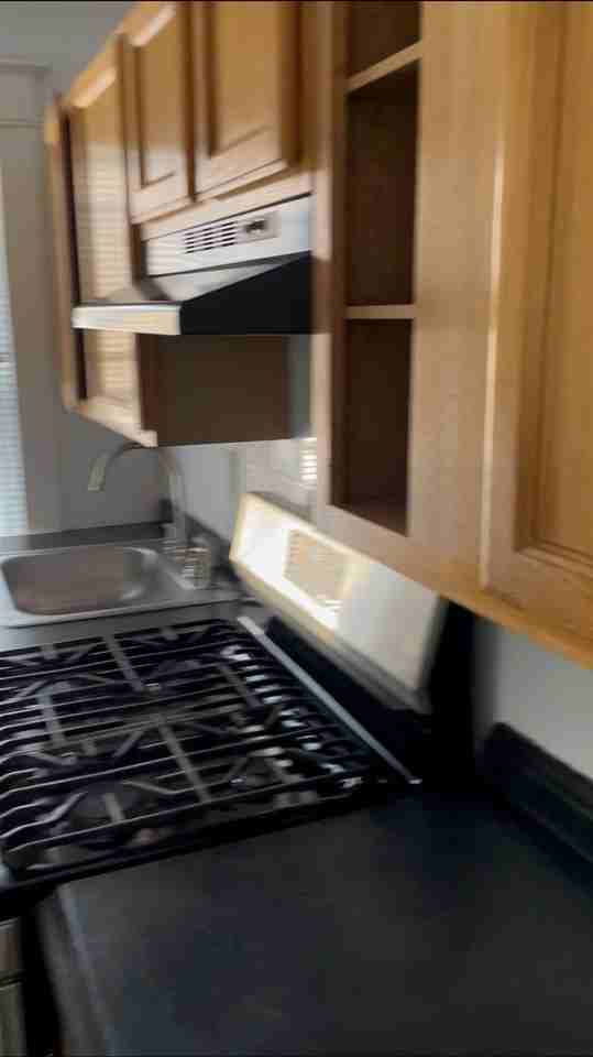 336 Melville St - Photo 2 of 7