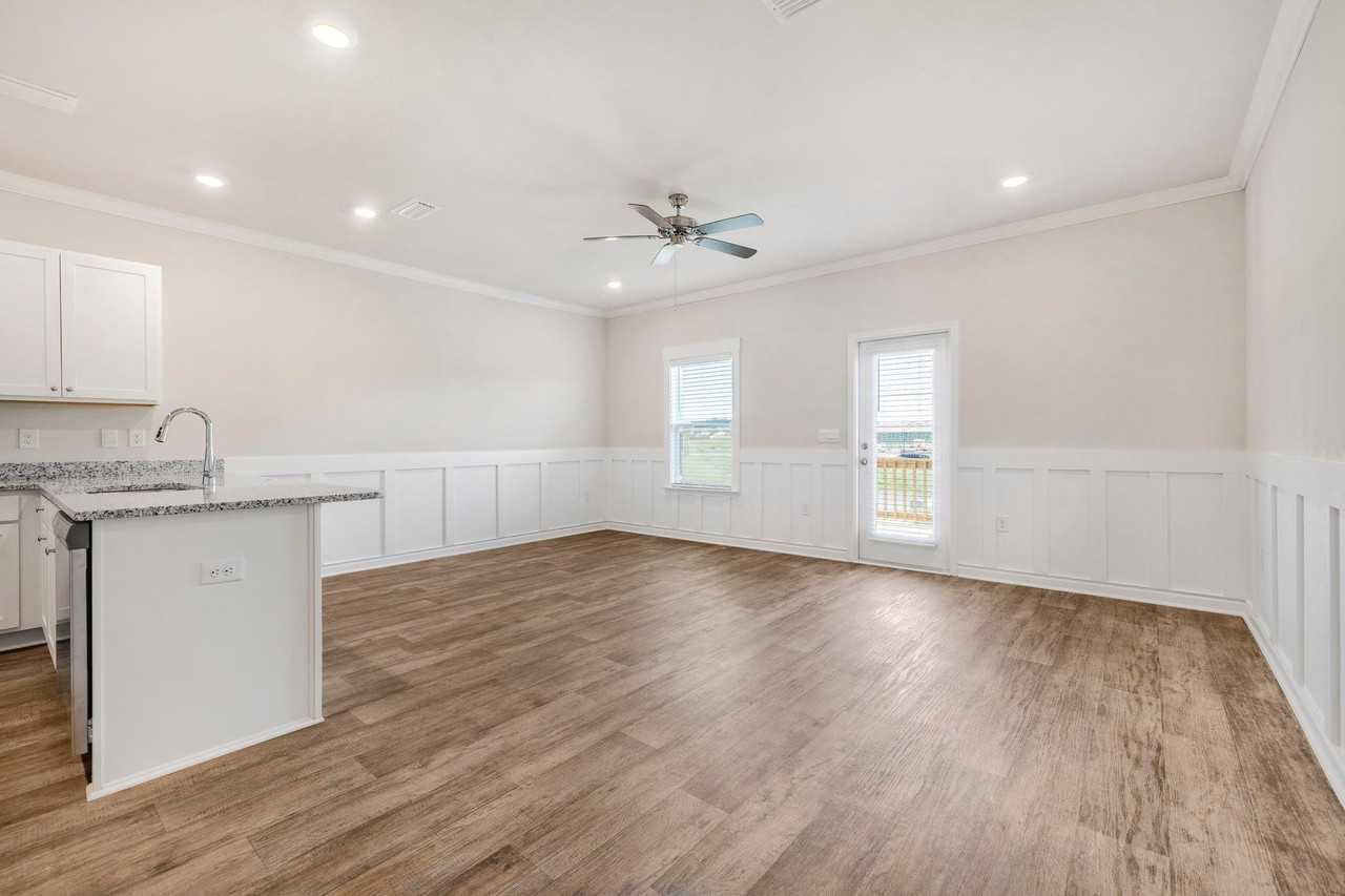 32231 Emanicipation Cir - Photo 2 of 20