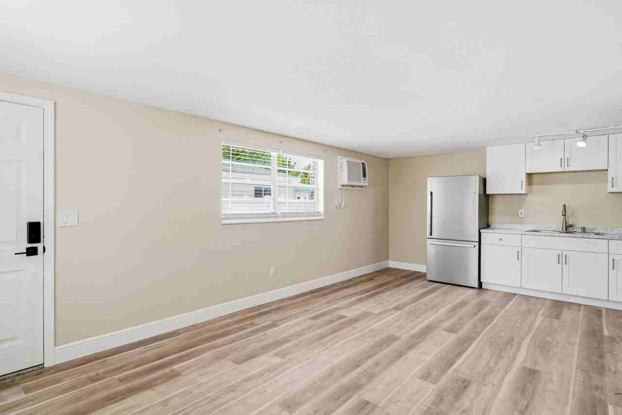 263 148th Ave E #1 - Photo 6 of 20