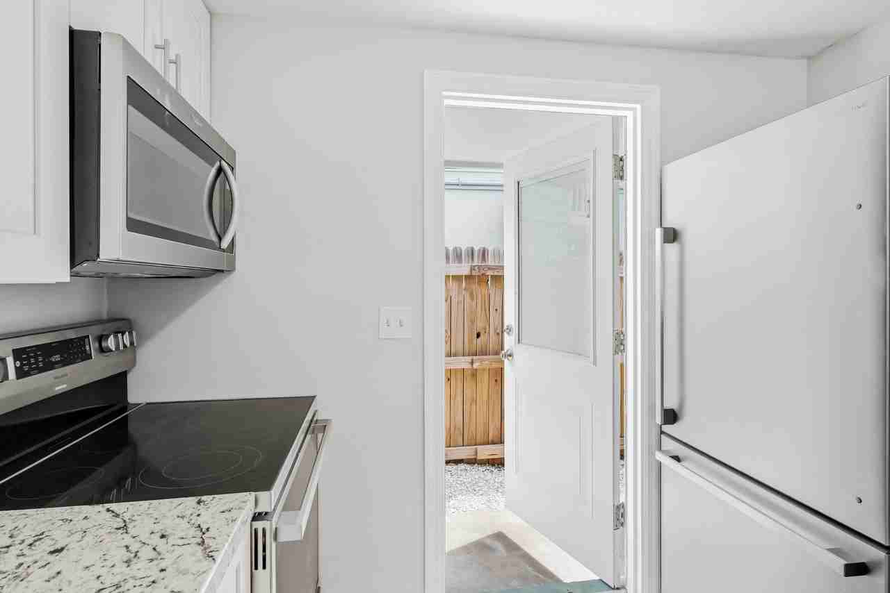 263 148th Ave E #2 - Photo 7 of 20