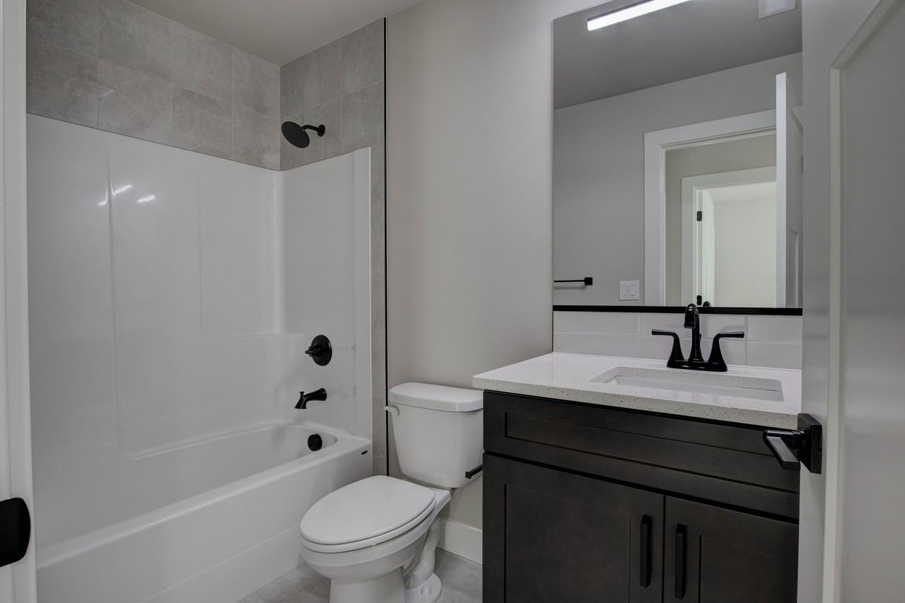 782 Rio Vista Loop - Photo 6 of 9