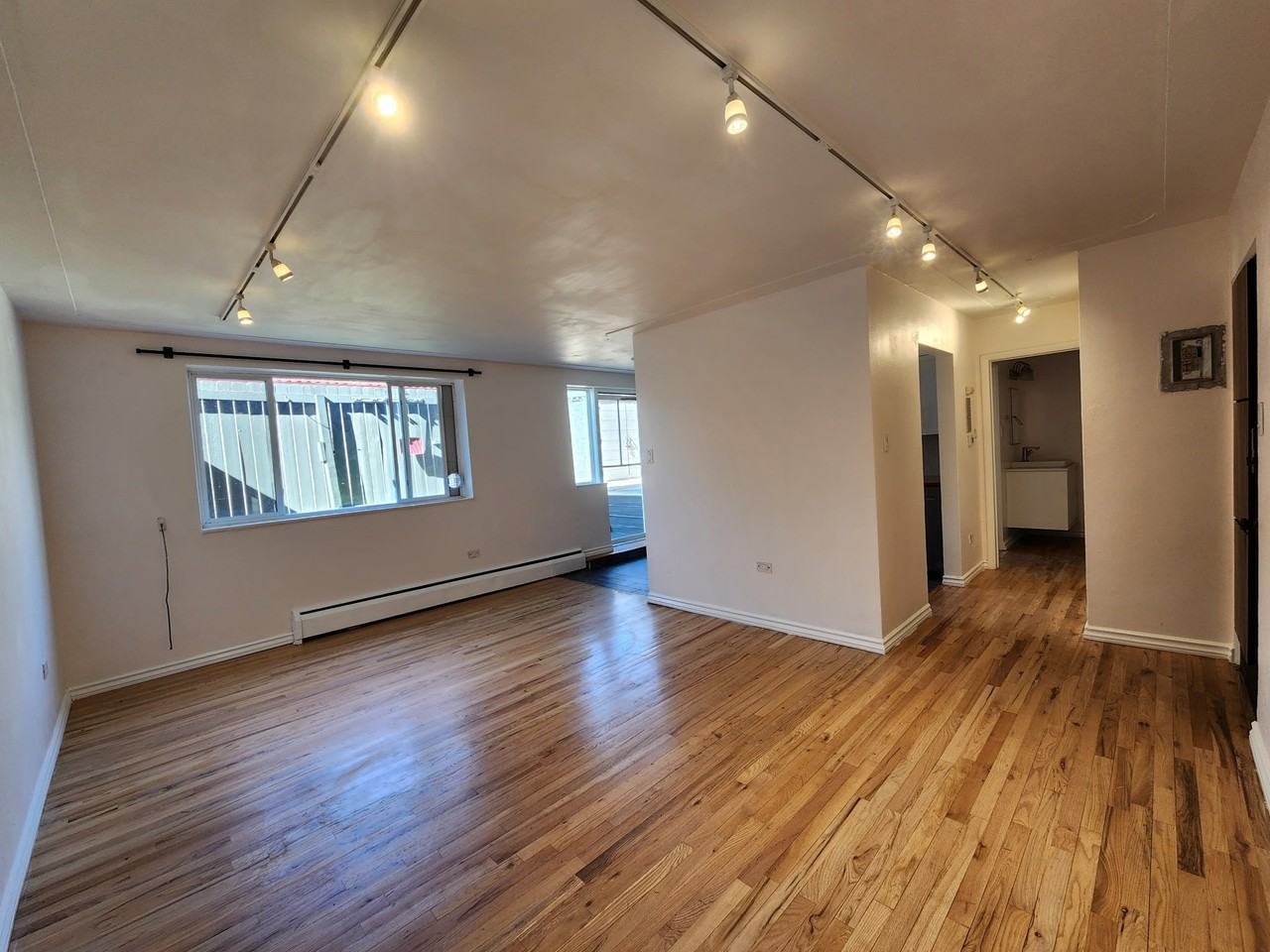 656 N Logan St #1 - Photo 5 of 6